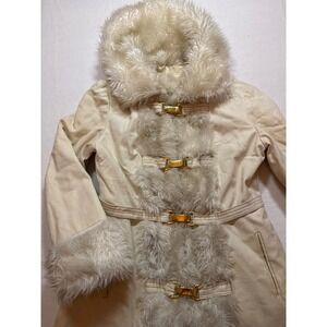 Cream Faux Fur Lined Hooded Winter Coat Warm Cozy Stylish‎ Buckle Closure